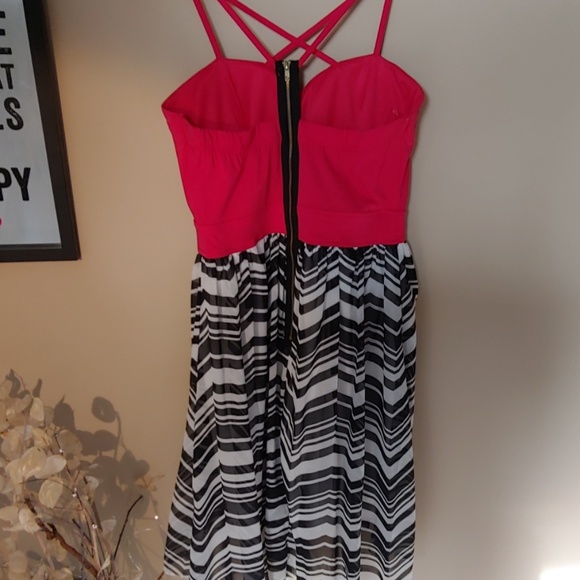 Charlotte Russe Strappy Midi High-Low - Picture 3 of 6